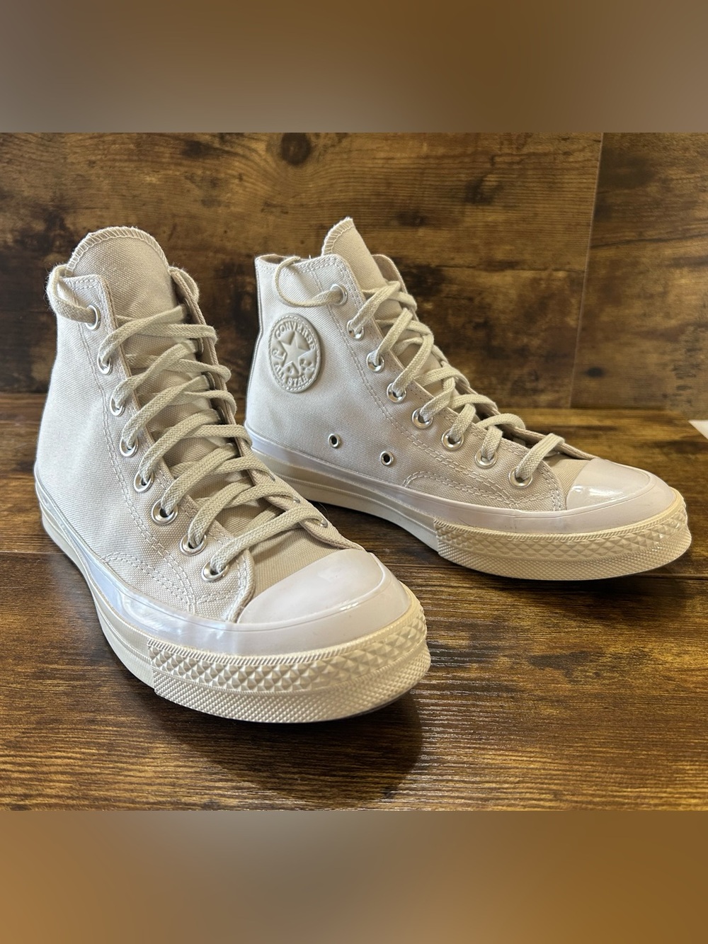 Converse Unisex Chuck Taylor High Top Canvas Sneakers in Light Bone